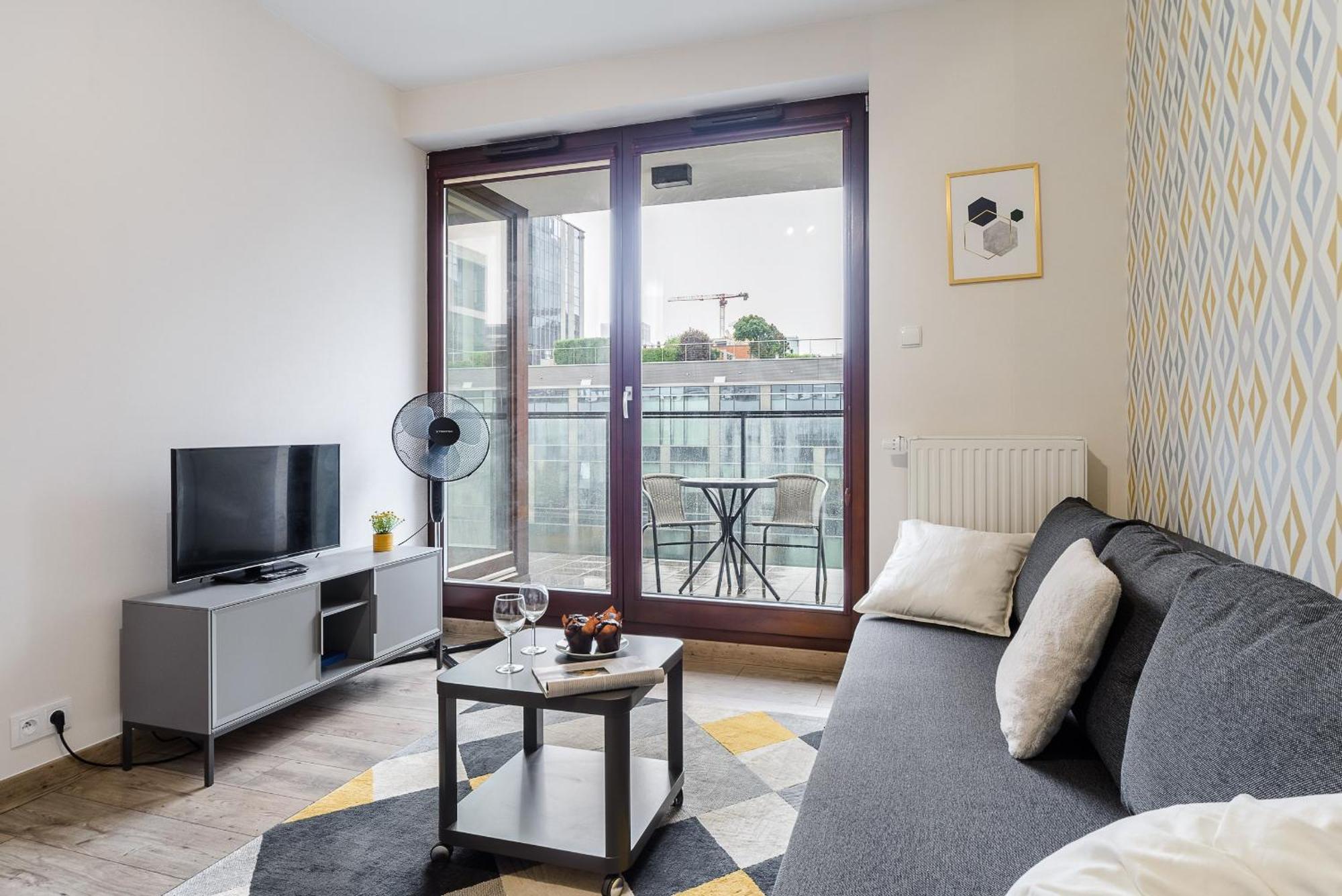 P&O Serviced Apartments Siedmiogrodzka III Warsaw Exterior photo